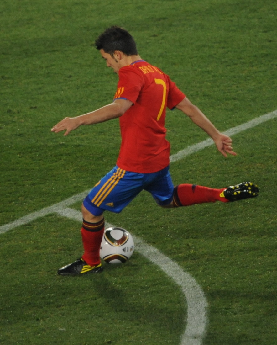 包含欧预赛决赛进球精彩回放，攻击手射门犀利的词条