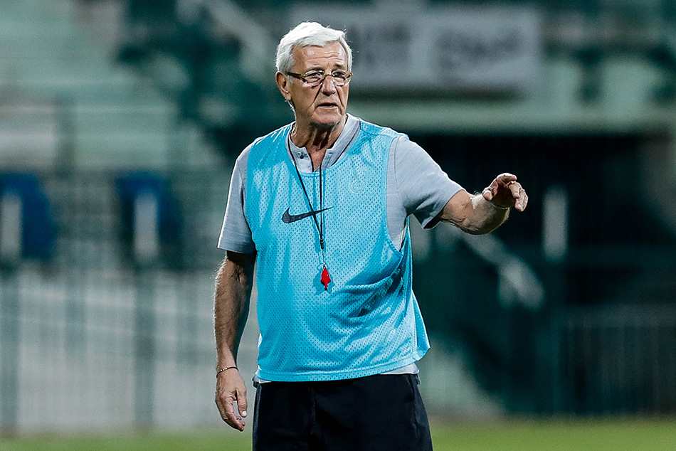 拳击冠军豪取胜仗,小组出线领跑的是谁