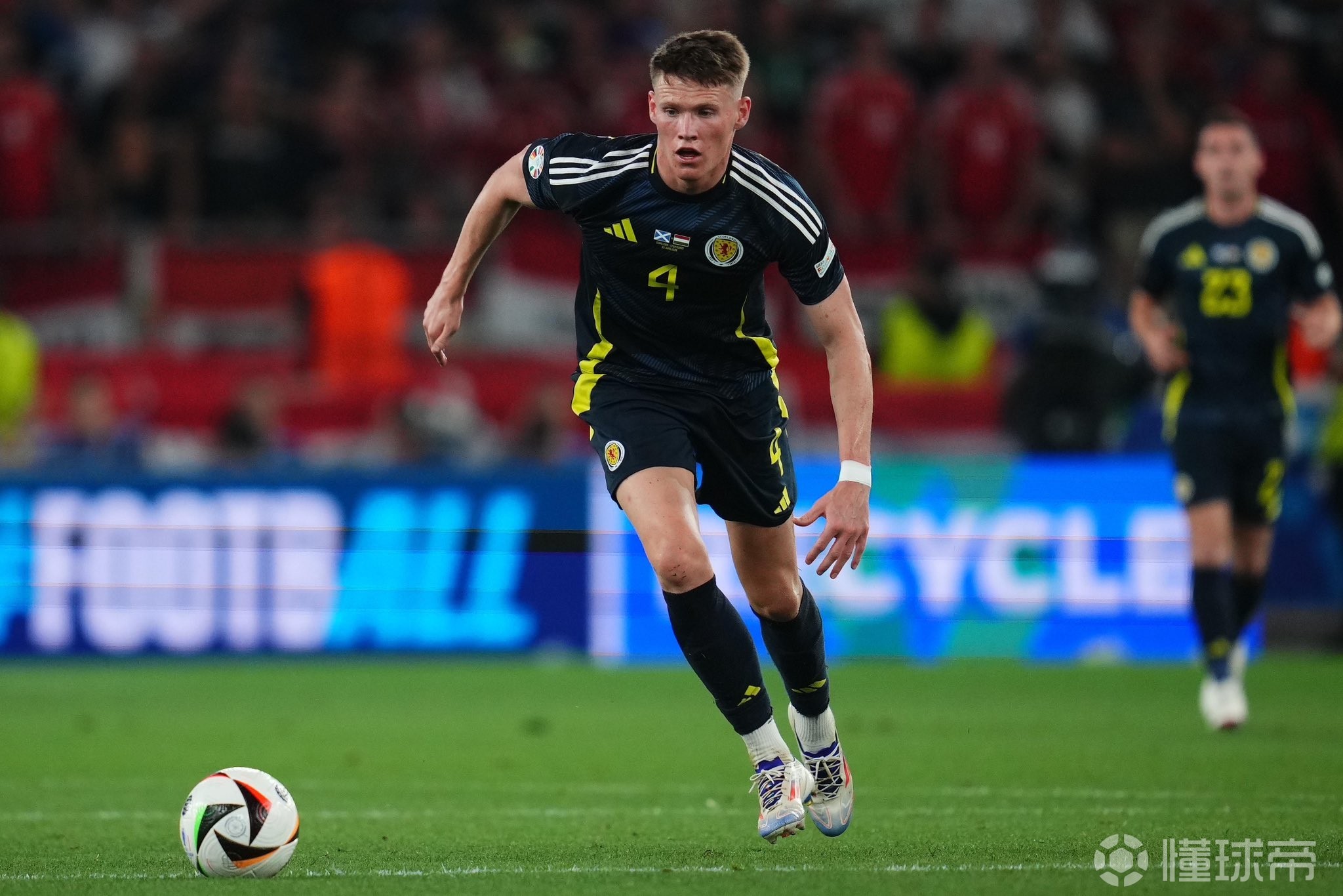 包含曼联预备战麦克托米奈：对决谢菲联的词条